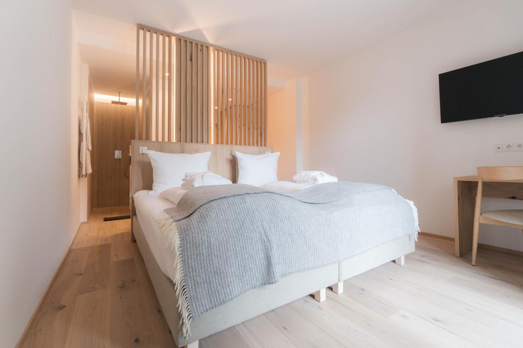 Anett Hotel Випитено Экстерьер фото