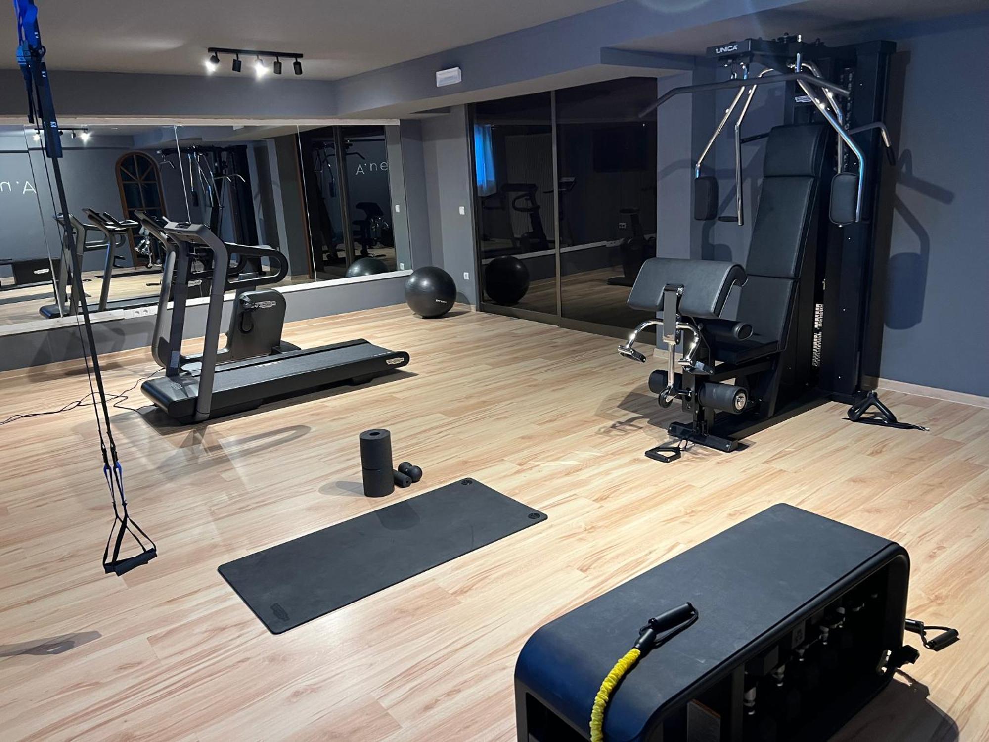 Anett Hotel Випитено Экстерьер фото