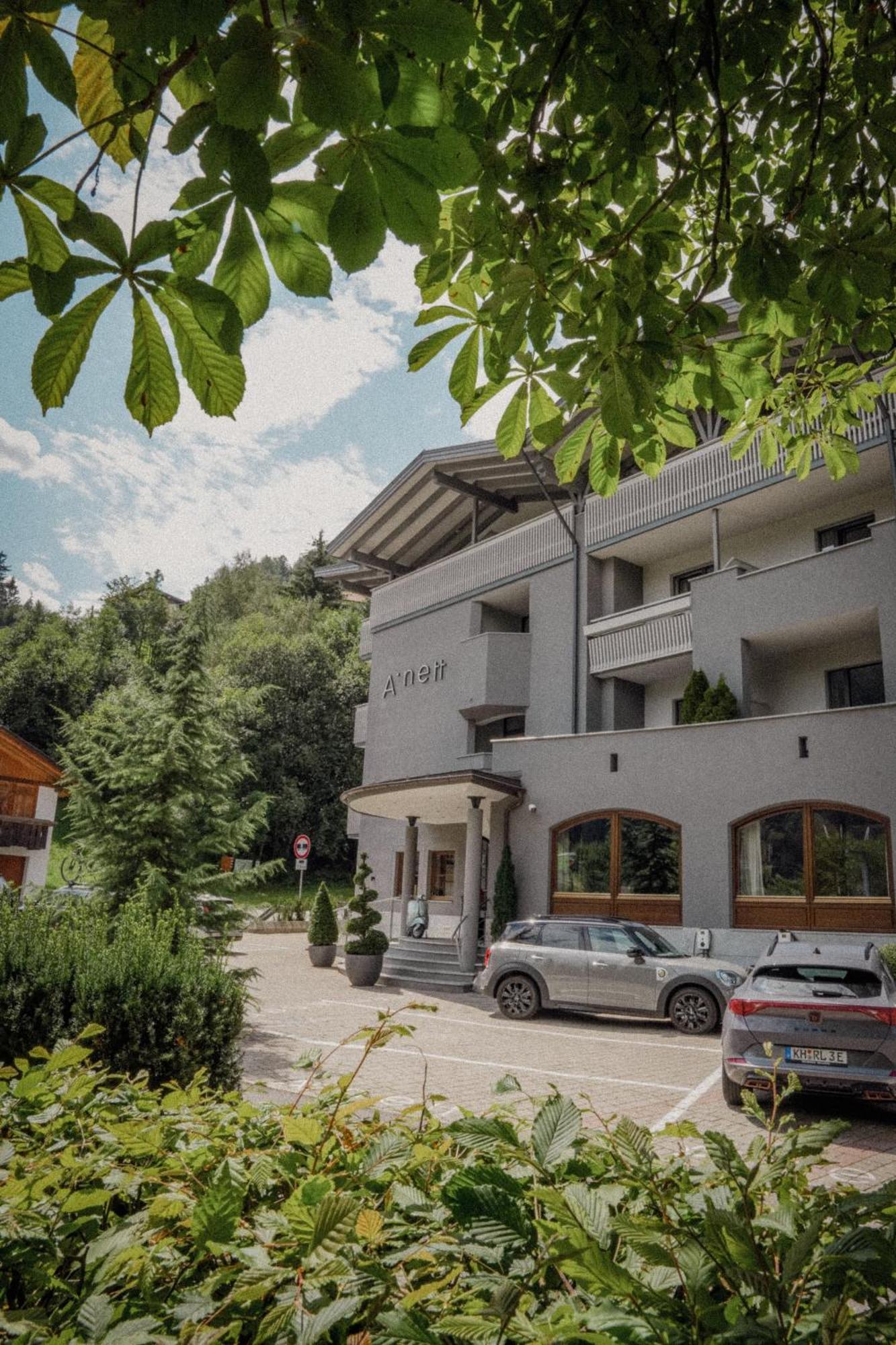 Anett Hotel Випитено Экстерьер фото